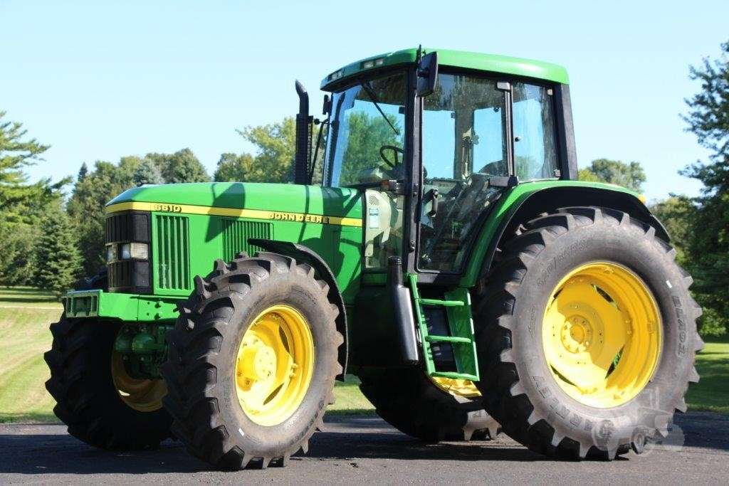 John Deere 6610 Tractor