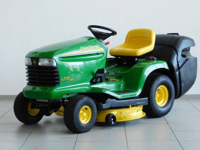 John Deere LTR180 Lawn Tractor